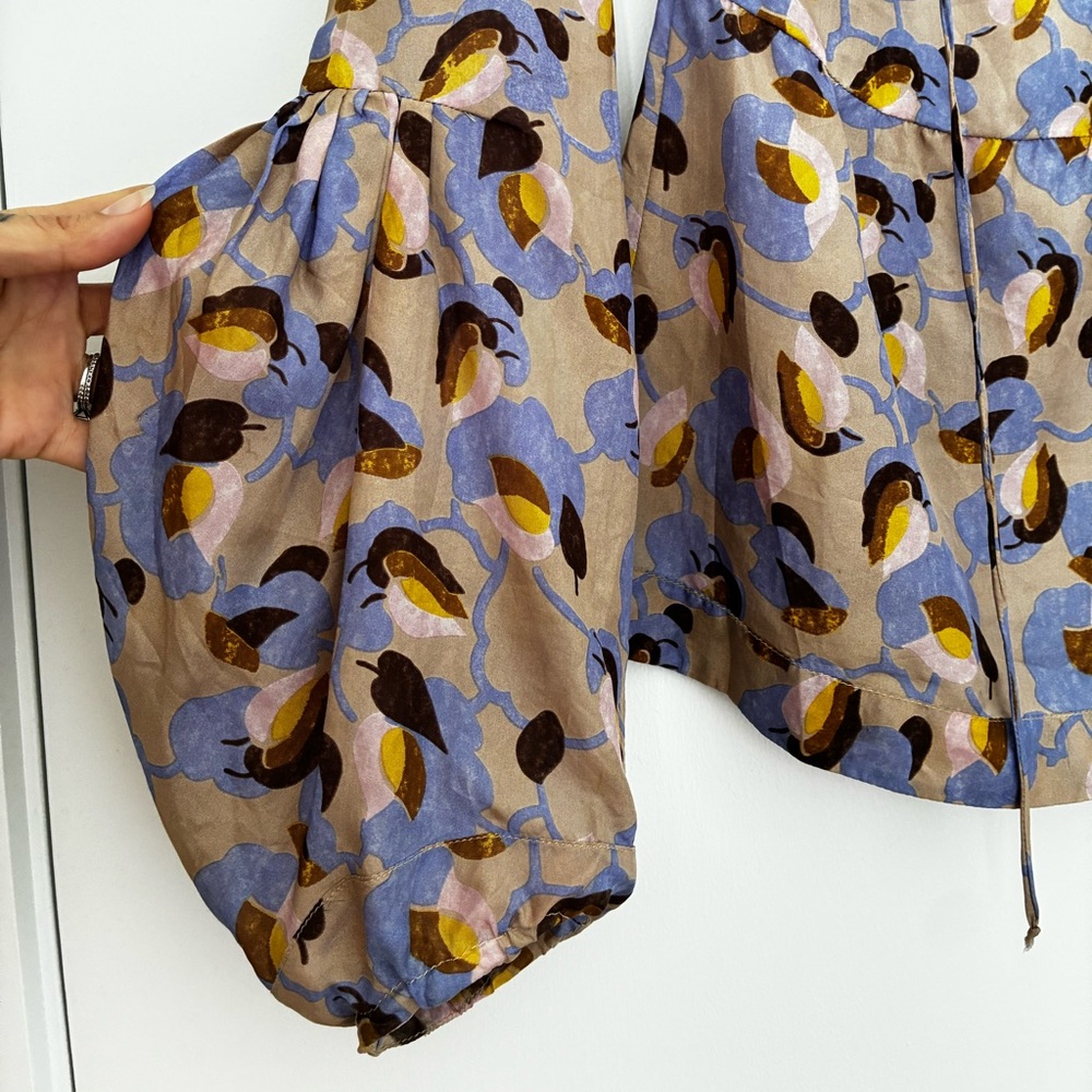 Marni Rachel Short Flutter Sleeve in Wildflower Bouquet - Picture 6 of 8